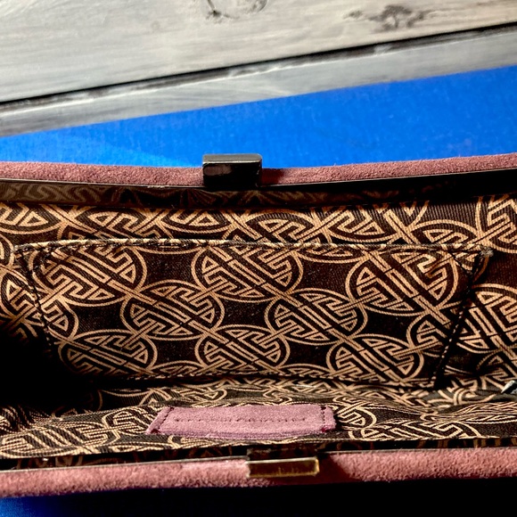 🤩🤩 ANTONIO MELANI PLUM SUEDE CLUTCH 🤩🤩 - Picture 6 of 6